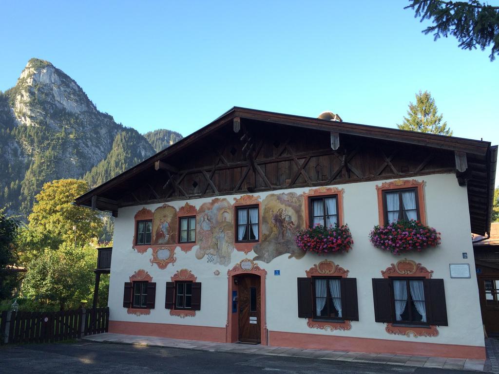 Ferienwohnungen Im Lueftlmalereck, Mussldomahaus Oberammergau Eksteriør bilde